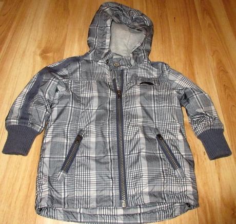 Přechodová bunda, 74