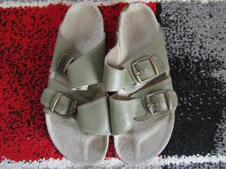 Pantofle pro kluka vel.34 nebo žabky-vel.35, 34