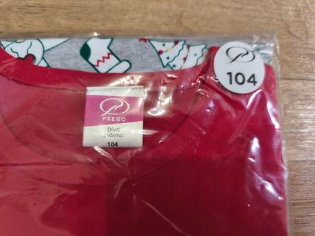 Vánoční pyžamo, 104