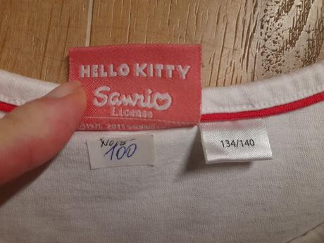 2 x tričko hello kitty, vel 134/140, top stav, sanrio,134