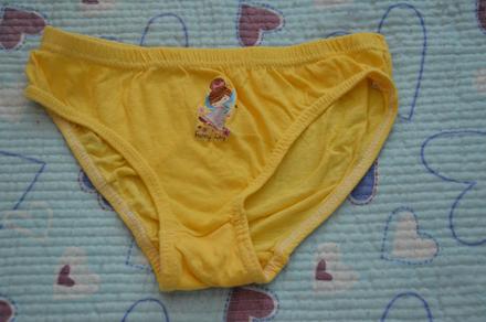 128 bavlněné dívčí kalhotky, 128