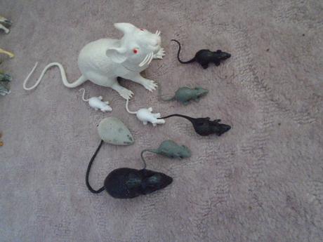 Zvířata zvířátka truhla 100 ks,