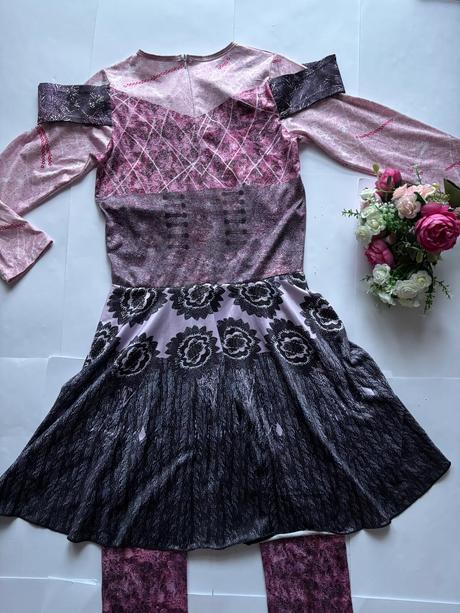 K5/ kostým následníci audrey - v.150,