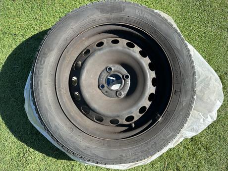 Zimní kola nokian - disky a pneu, 4 ks 185/65 r15, 