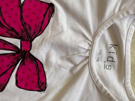 5 triček ve velikosti 110/116 divci, 104–116