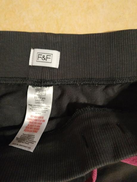 Tepláky vel.140, f&f,140