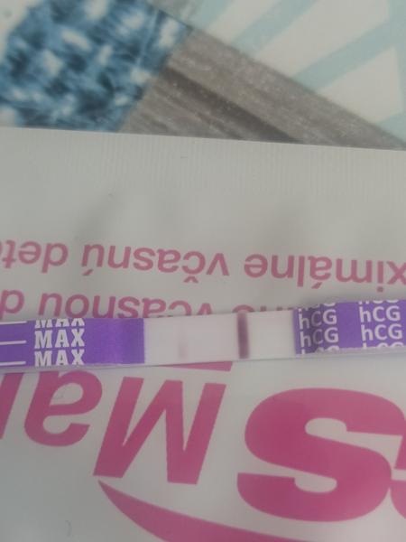 Je tento těhotenský test považován za pozitivní?