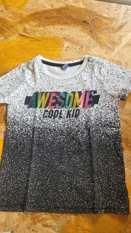 Plátěné kalhoty, 4 x triko a nové slipy, 104–116