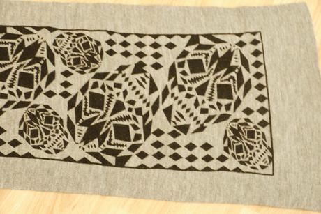 110/128 cepice h&m cerno-seda, h&m