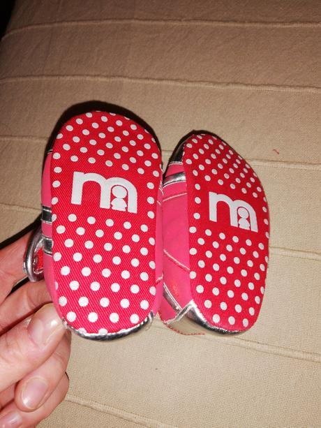 Capáčky látkové, mothercare,<17