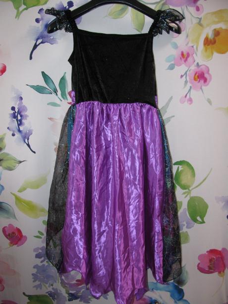 Kostým-šaty krásná čarodějka halloween,