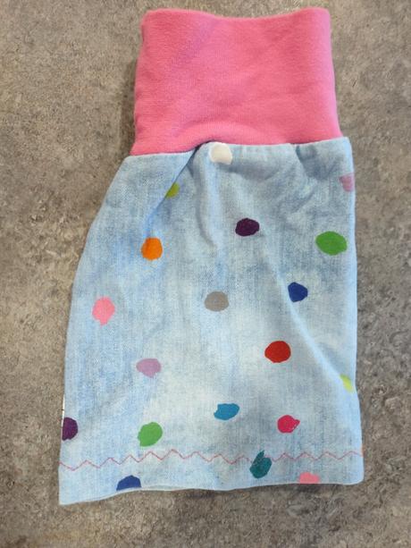 Dívčí sukýnka, 68