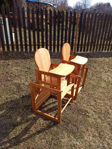 Židlička se stolkem, 