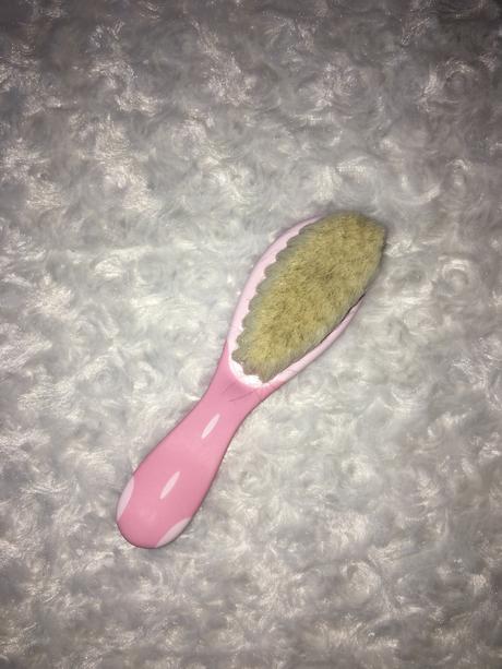 Kartáč na vlásky nuk,