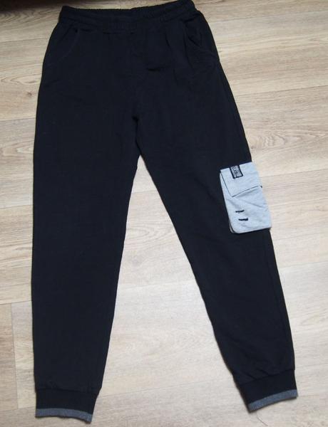 Chlapecké tepláky mackays vel.146/152, 146