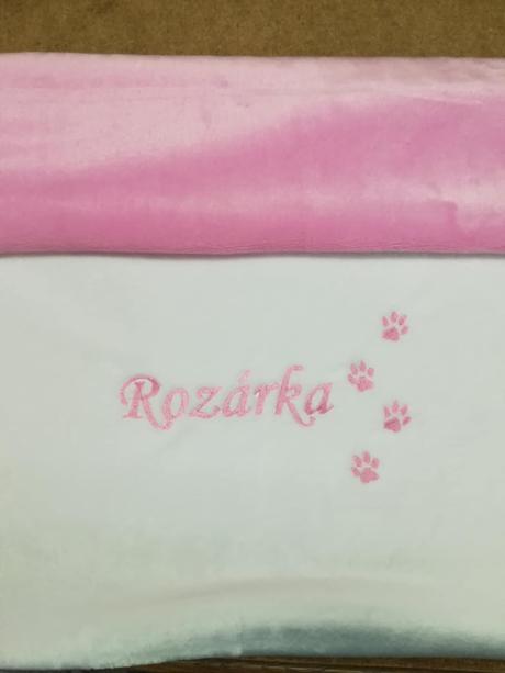 Deka s výšivkou jména na přání-více barev a obrázk,