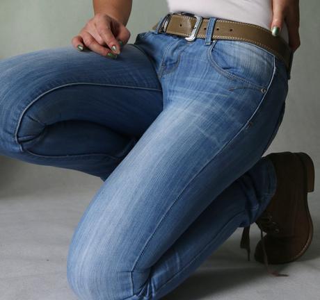 Světle modré slim džíny vel.s, s