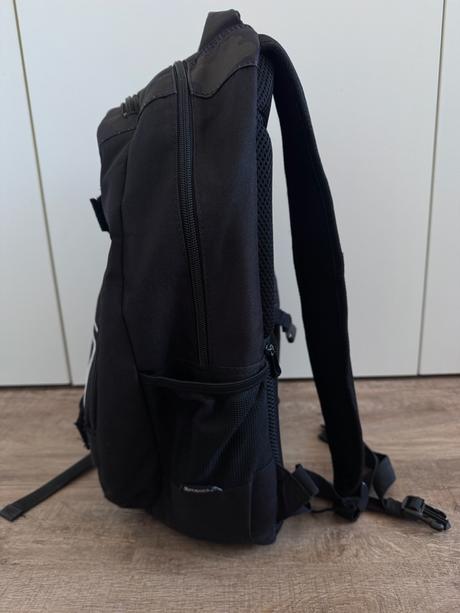 Školní batoh meatfly maskáč, 24 l, 