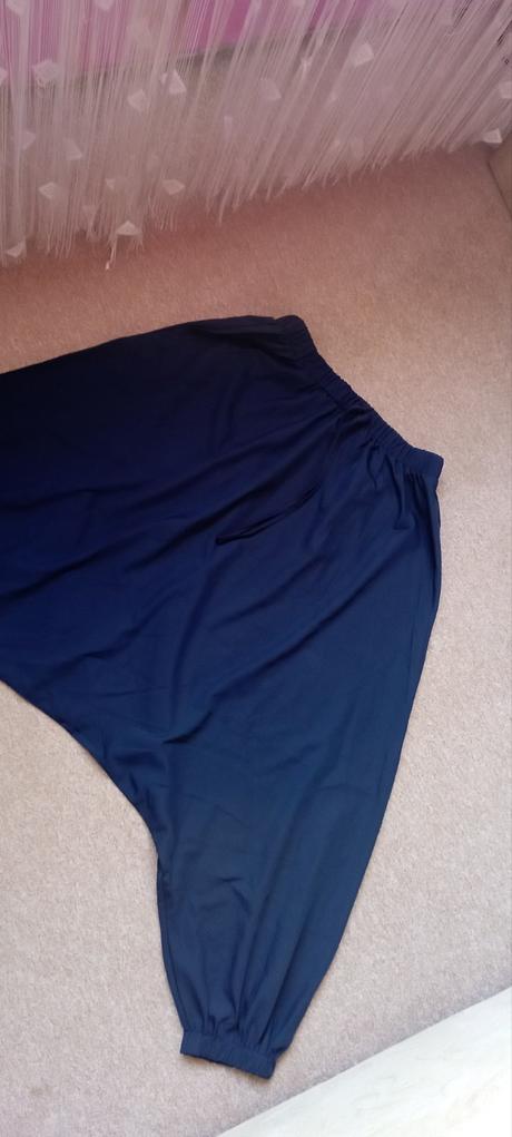 Nasrávačky/harémky zn."shein curve",