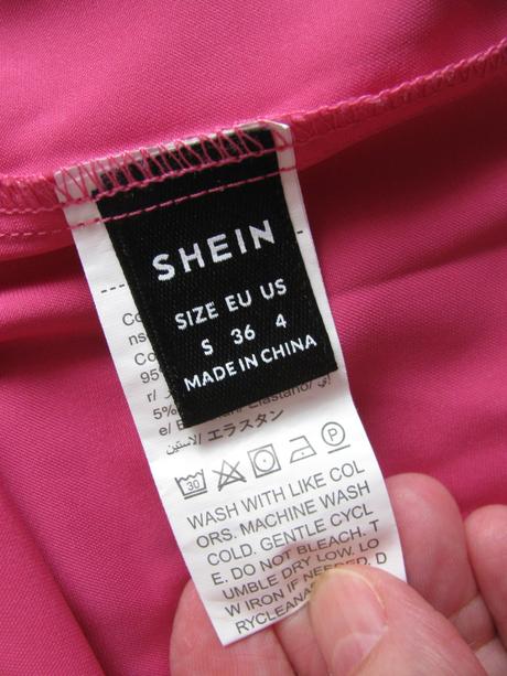 Letní společenské saténové šaty, 36