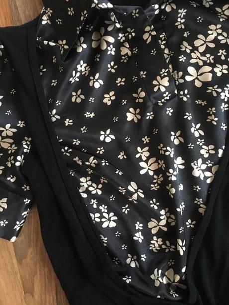 Top se saténovou vsadkou, vel s/m, m