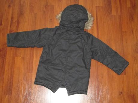 Černá bunda  s kožíškem na kapuci, cherokee,98