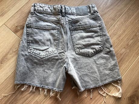 Kraťasy, velikost 32, amisu,32