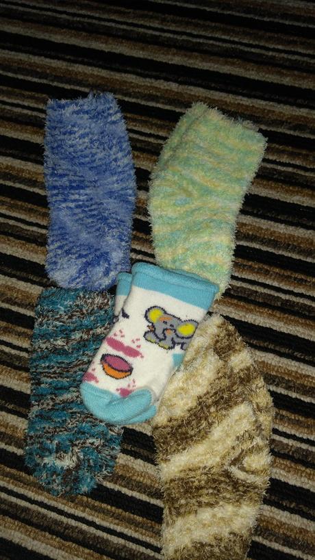 Ponožky a rukavice, 68–80