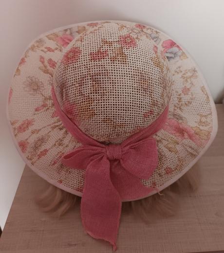 Letní klobouček dámský s mašlí,