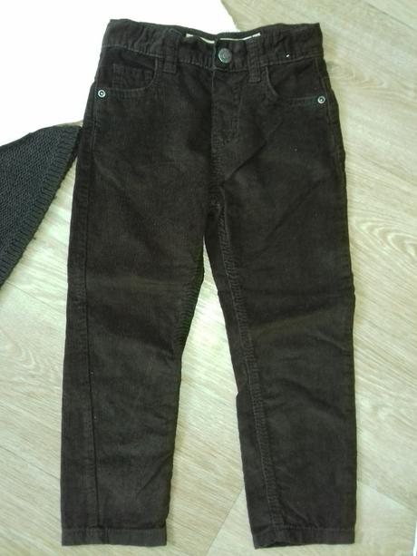 Hnědobéžový komplet - vesta, manžestráky, triko, next,110