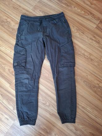 Kalhoty (kapsáče), s