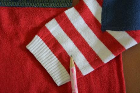 Prodloužený svetřík s pejskem, tu,104