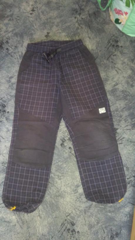 Kalhoty neverest a pláťáky, 140