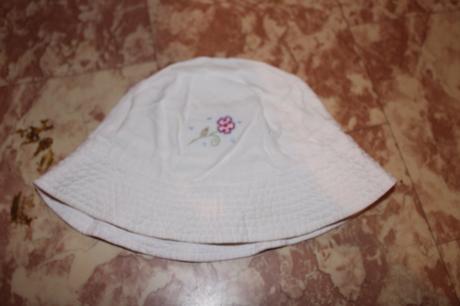 Dívčí klobouk, klobouček květinka obv. 42 - 44 cm, 74