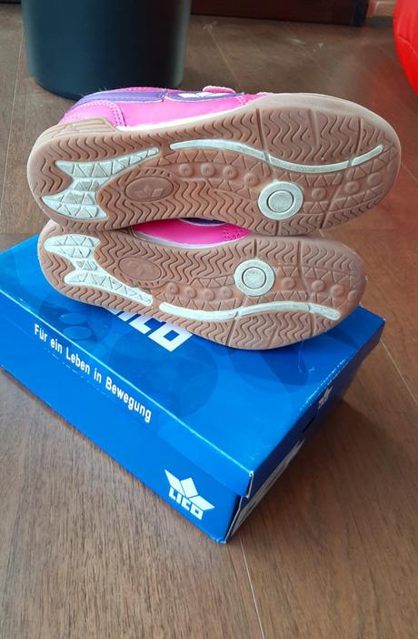 Dívčí sportovní boty lico, 33