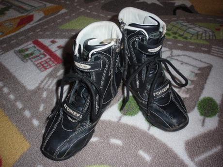 Boty-botky-kecky-tenisky nad kotník, 28