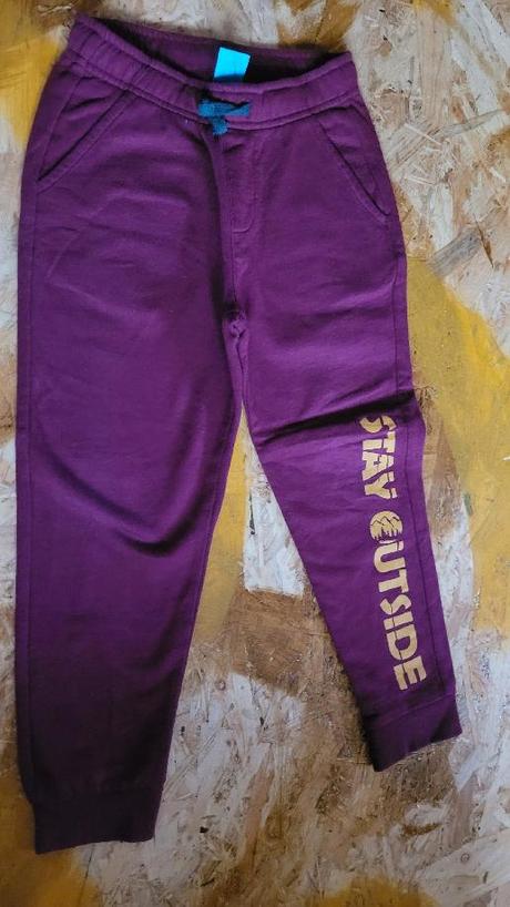 2 x mikina, tepláky, slipy a ponožky, 104–116