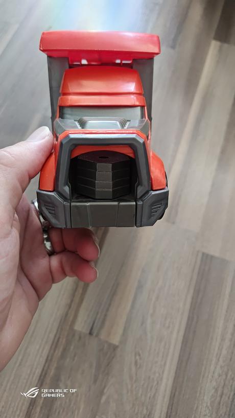 Vystřelovací kamion hotwheels,