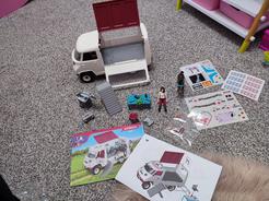 Hrací set Mobilní veterinární stanice s hannoverským hříbětem schleich® HORSE CLUB