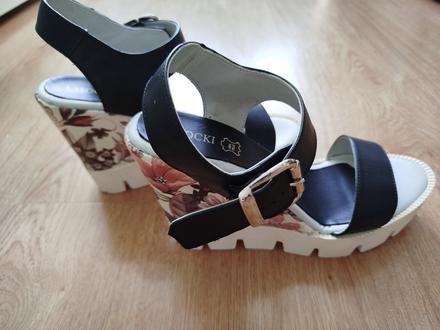 Sandále, lasocki,39