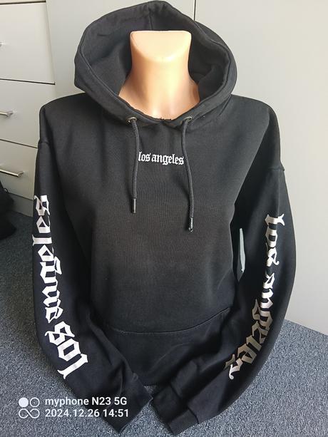 Mikina zn."black squad" vel."m" i větší, m