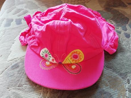 Pěkný klobouk s plachetkou 12-24měsícu nový, f&f,<50