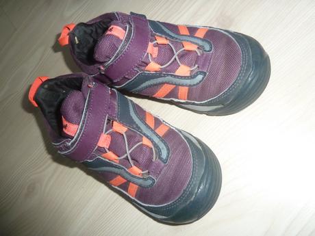 Turistické nepromokavé nízké boty, quechua,31