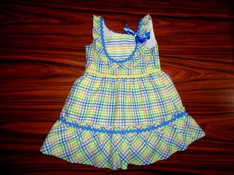 Krásné šaty - i jako slavnostní, 104