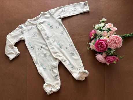 Overálek krémové barvy - v.3/6 měs, disney,68