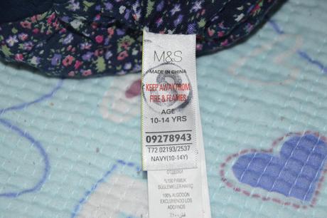 134 - 152 oboustranná kšiltovka 10 - 14 let, marks & spencer,140