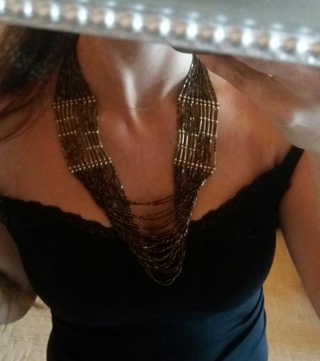 Korálkový náhrdelník / nepřehlédnutelný šperk, 