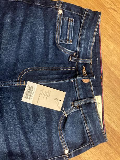 Dívčí džiny, pepperts,152