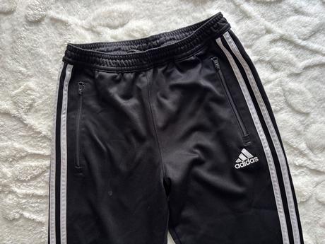 Černé  tepláky - v.11/12 let, adidas,152