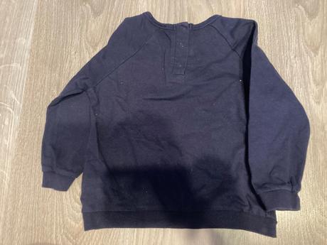 Mikina s hvězdou, 98